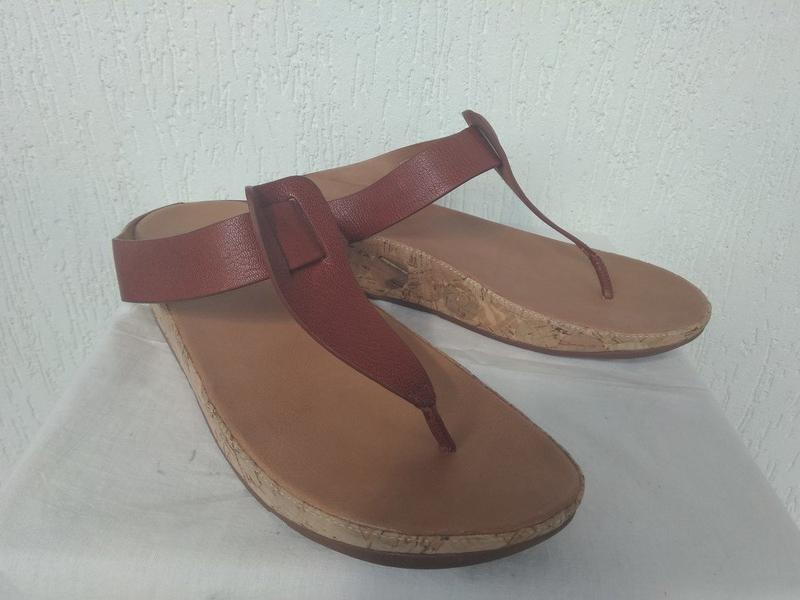 Шлепки кожанние fitflop р.42