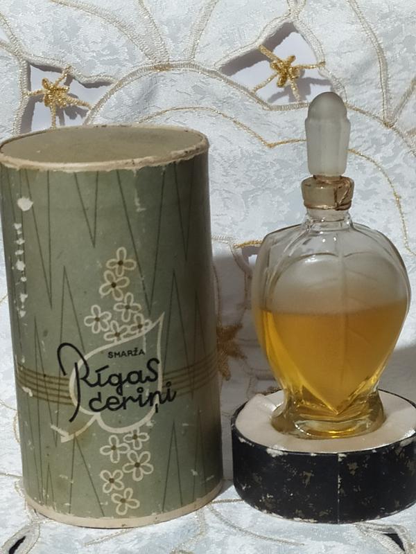 Рижская сирень духи картинки