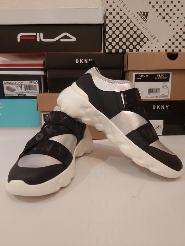 dkny clara sneaker