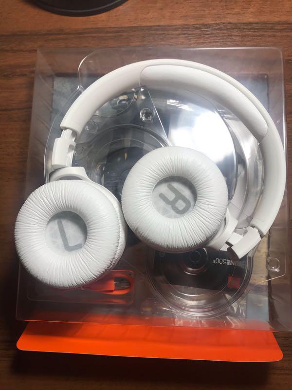 Besprovodnye Naushniki Jbl Tune 500bt White Na Izi Ua 9499397