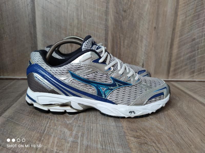 mizuno wave fortis 3