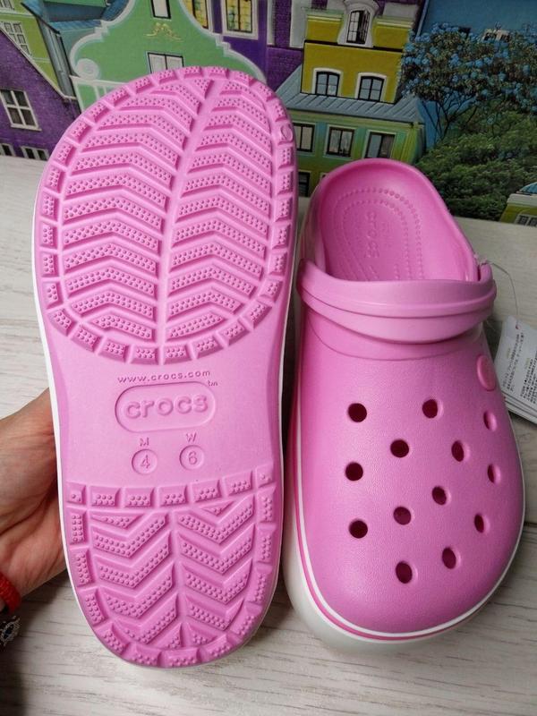 crocs platform pink