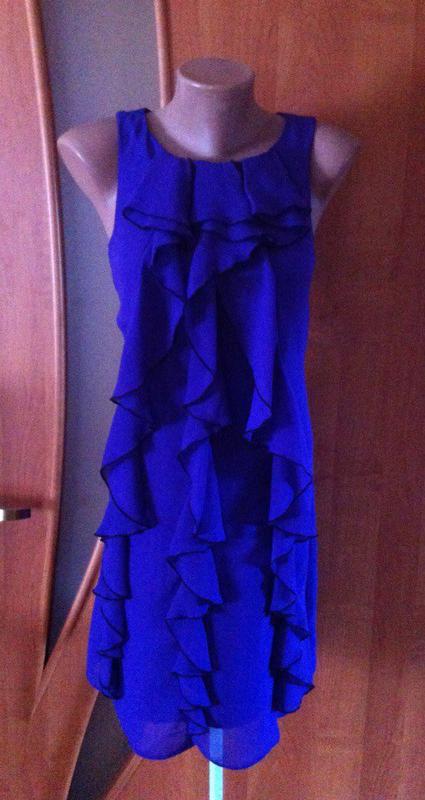 Красивое фиолетовое шифоновое короткое платье