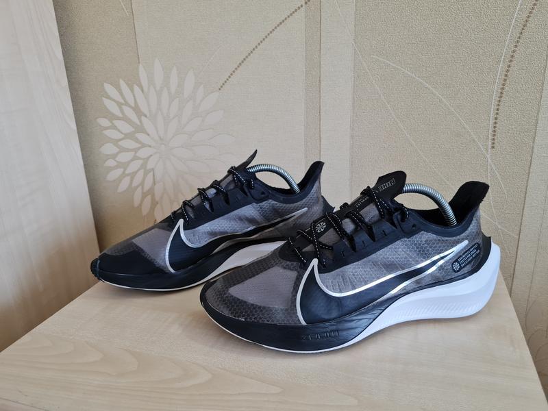 nike zoom gravity 42