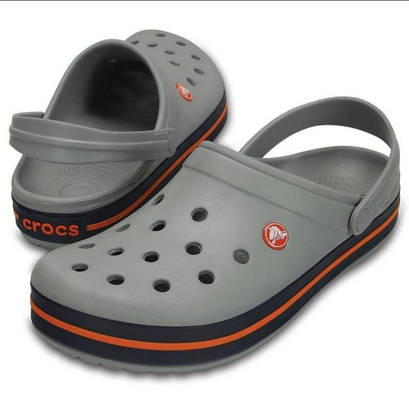 crocs m9