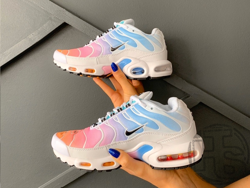 nike air max white multicolor