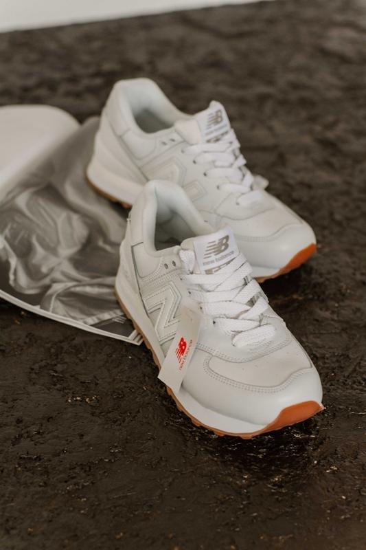 new balance 574 white gum
