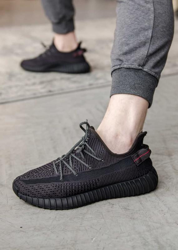 yeezy boost 350 v2 black reflective laces