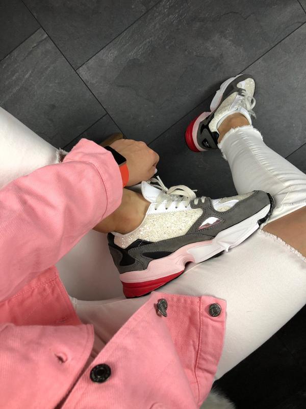 adidas falcon grey black pink