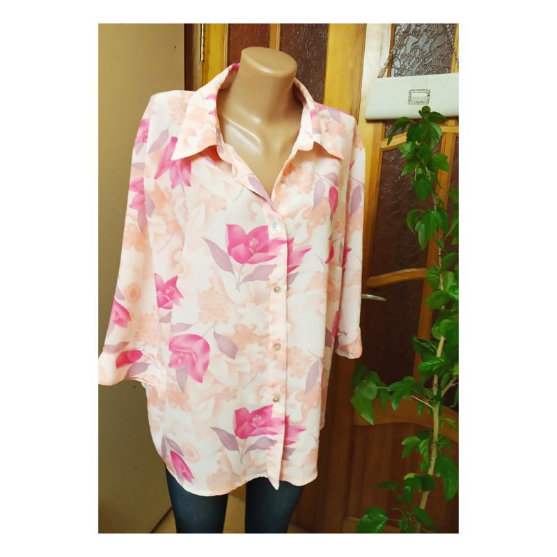 Летняя женская блуза под шифон цветочный принт в розовых тонах...