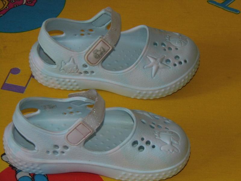 Cupcake crocs sale