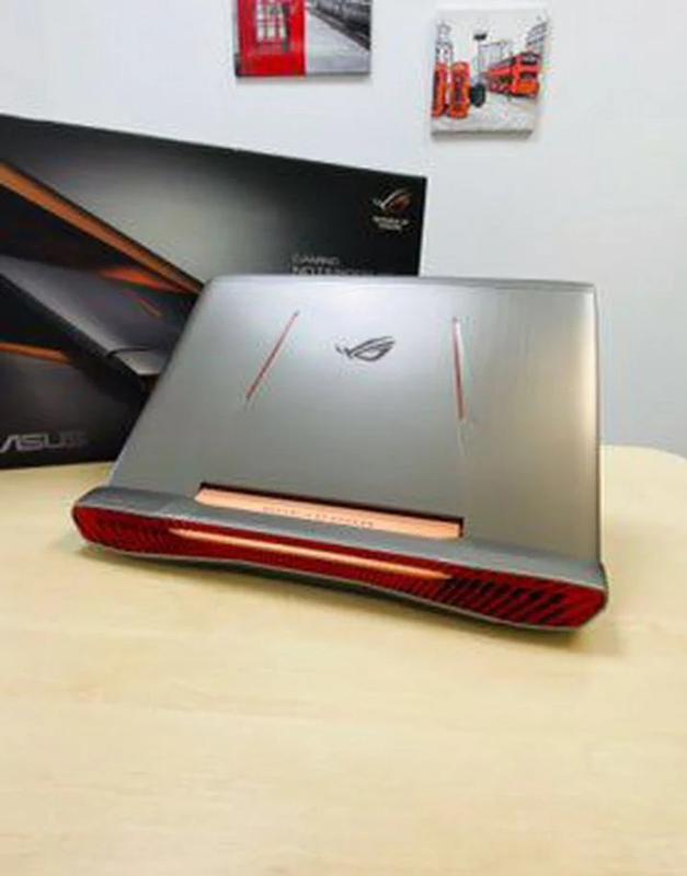 Asus rog 17. ASUS ROG ноутбук 17.3. ASUS ROG 17.3 белый. Игровой ноутбук ASUS за 11000 рублей. Ноутбук игровой ASUS ROG 17