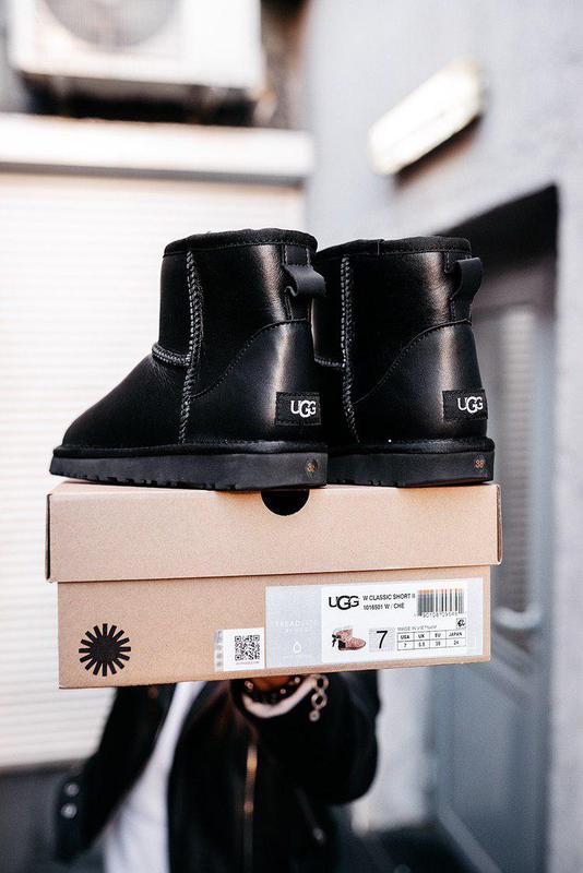 ugg mini leather black