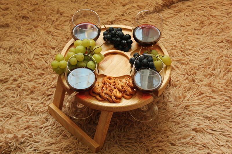 Складной столик для вина