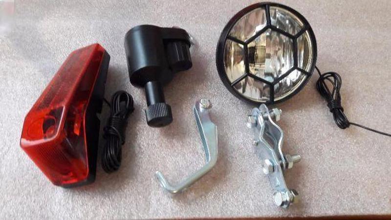Динамо на велосипед генератор перед/зад ліхтар 6В 3Вт фара габ...: ціна ...