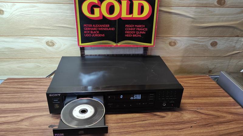CD проигрыватель Сони Sony CDP-395. Б/у ЦАП: PCM54HP, 1.bit - 1599 ...
