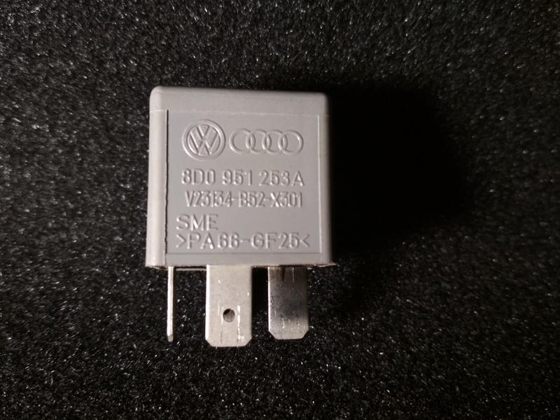 Реле VAG 373 Volkswagen (Фольксваген, Ваг) 8D0951253A - купити недорого ...