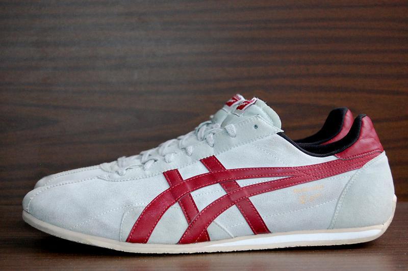 Кроссовки asics onitsuka tiger р.47-48 