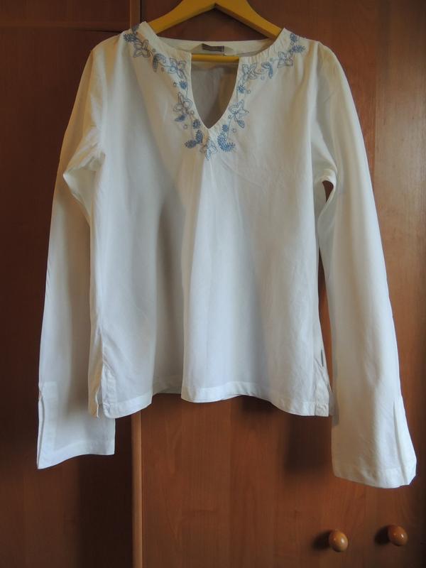 Блуза-вышиванка размера l в идеальном состоянии