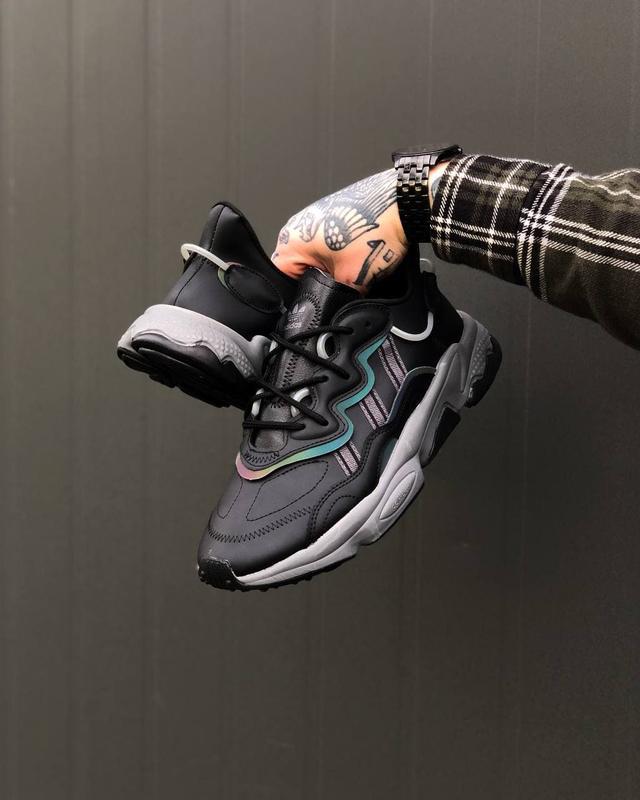 black ozweego reflective