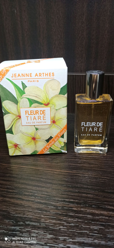 Jeanne Arthes fleur de tiare la ronde des fleurs - 15 ₴, купить на ИЗИ  (21622351)