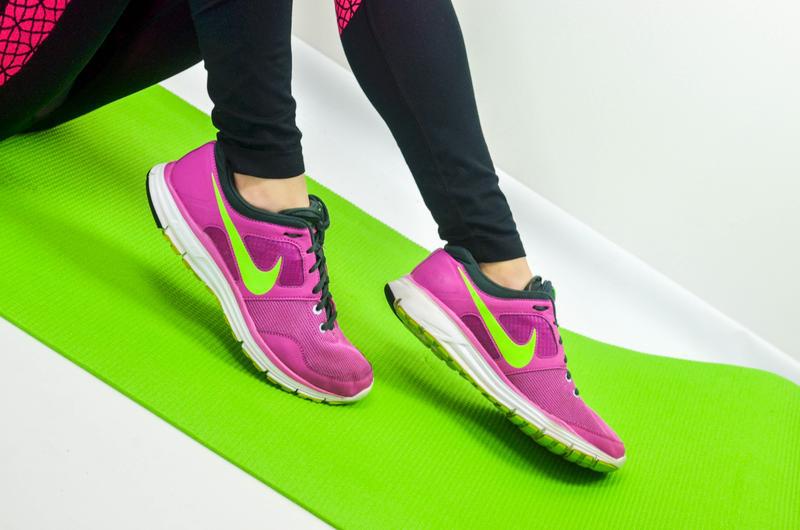 Nike lunarfly 4 розовые кроссовки для спорта, спортивная обувь...