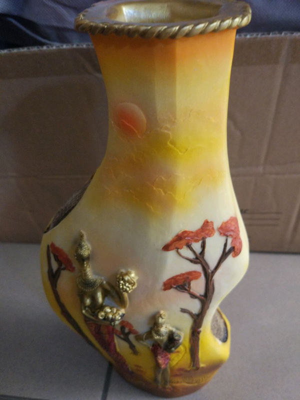 Керамическая декоративная ваза