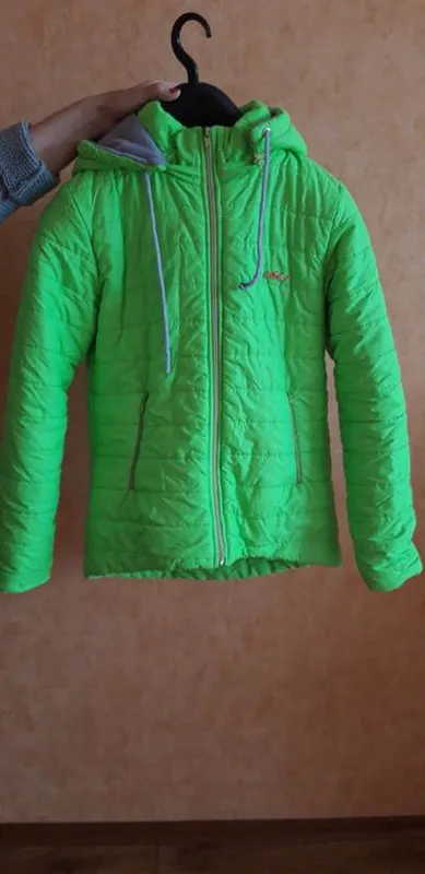 Продам тёплую куртку  РАЗМЕР 44-46 за 600 грн