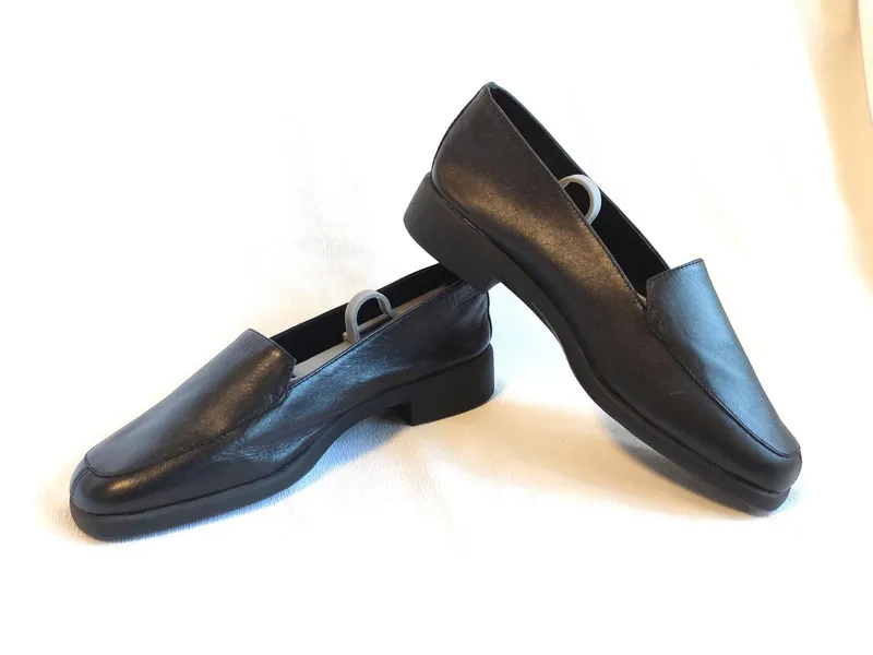Мокасины женские кожаные черные Shoe Tailor (размер 37)