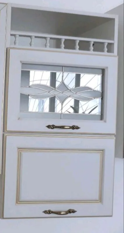 кухонный навесной шкаф