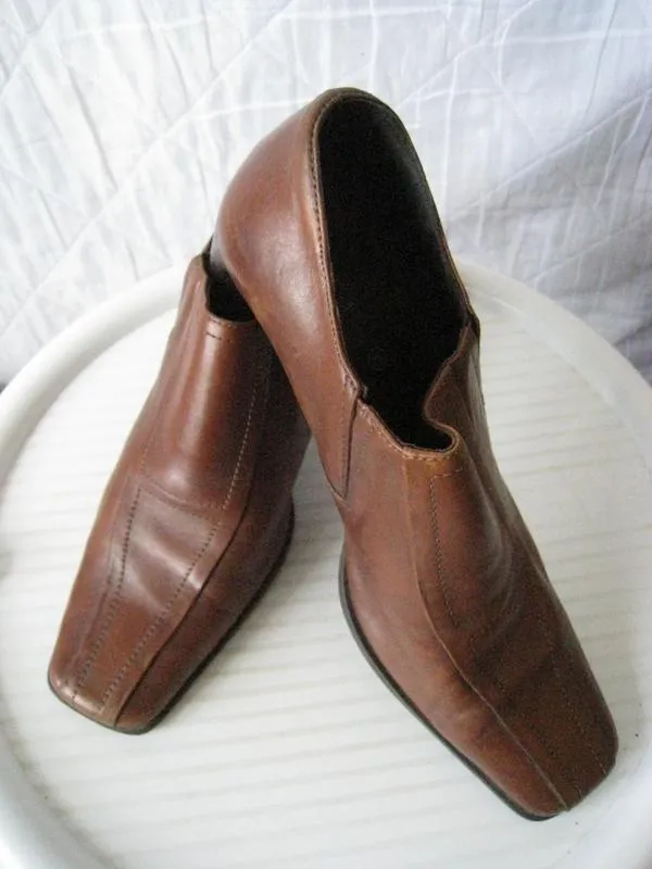 Туфли коричневые кожаные женские