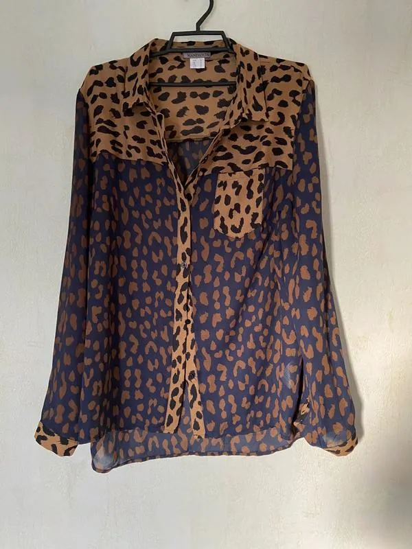 Женская рубашка с принтом леопарда