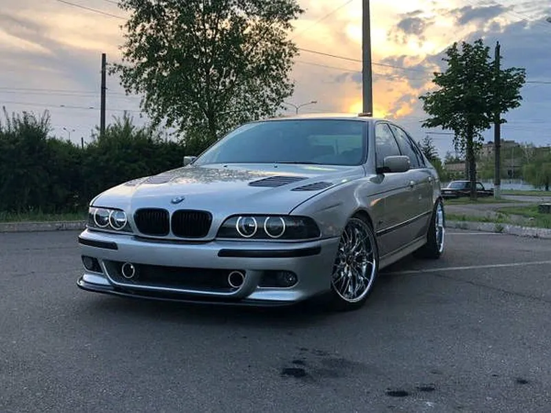   M -  BMW 5 E39  39   2350  -       