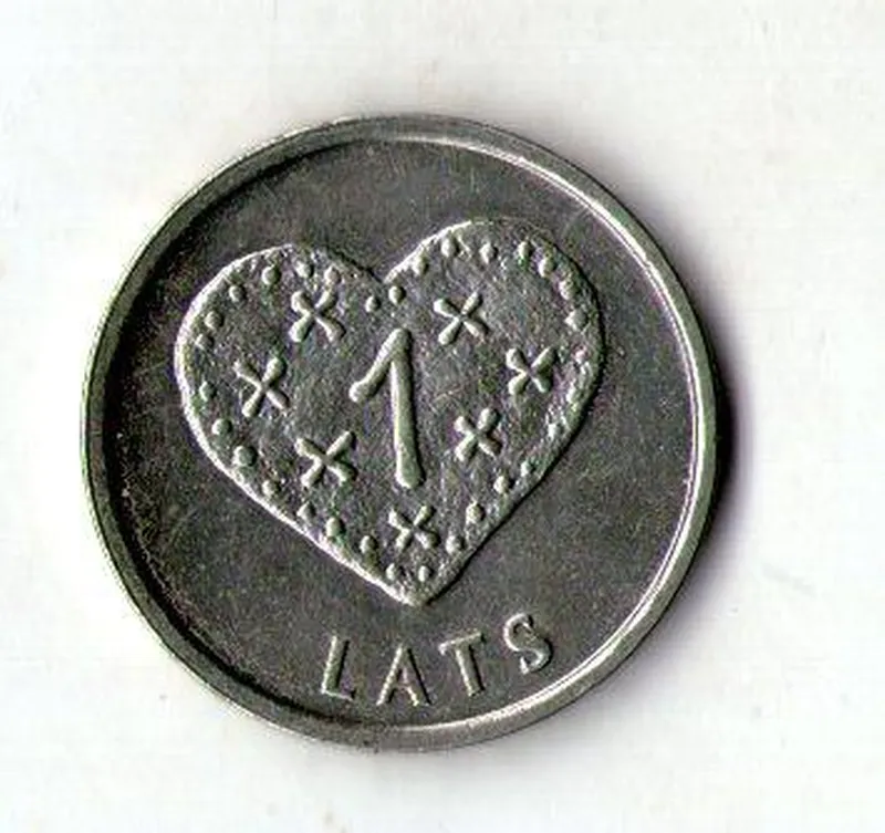 Монета Латвия 1 лат 2011 г Пряничное серце