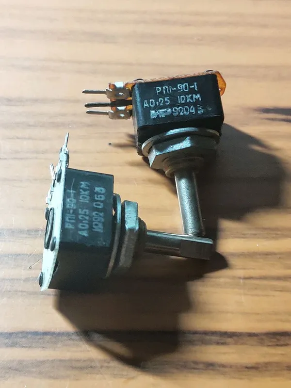 Резистор переменный типа РП1-90-1 10кОм-2 шт
