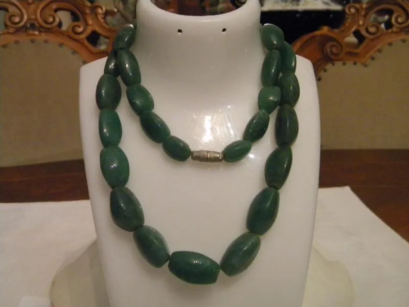 Бусы ожерелье натуральный зеленый камень №158