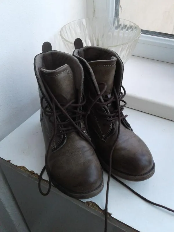 Женские демисезонные ботинки серо-коричневые erynn 36 р-р