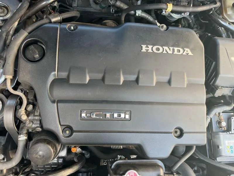32121RBDE01 Honda накладка двигателя декоративная 2.2ctdi ho