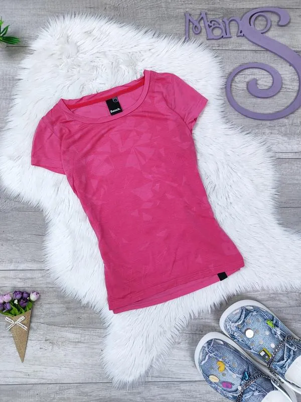 Женская розовая футболка beach размер 44 s