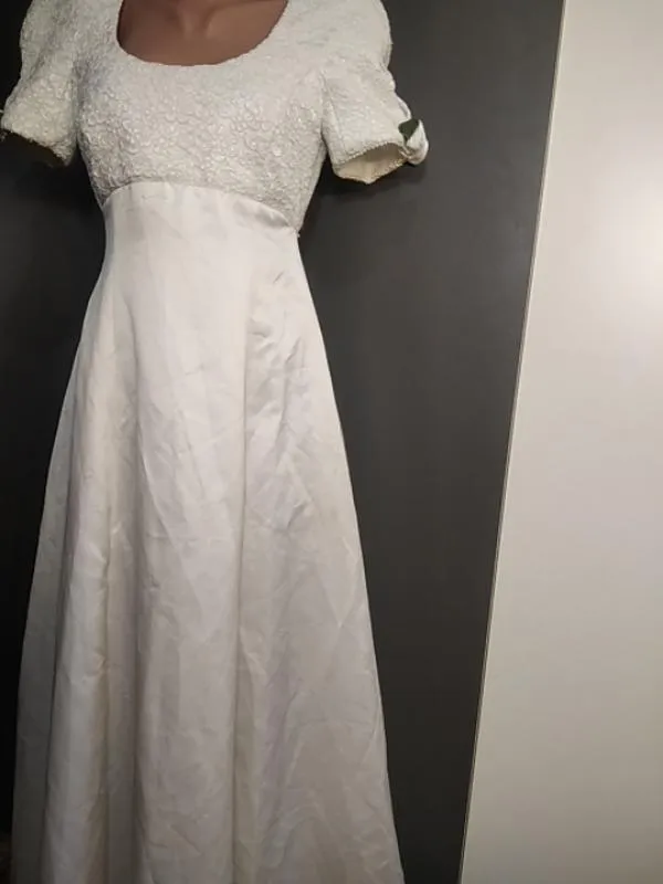 Белое длинное платье ( свадебное платье)