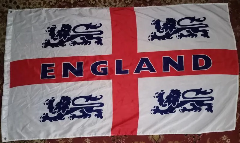 Футбольный флаг england