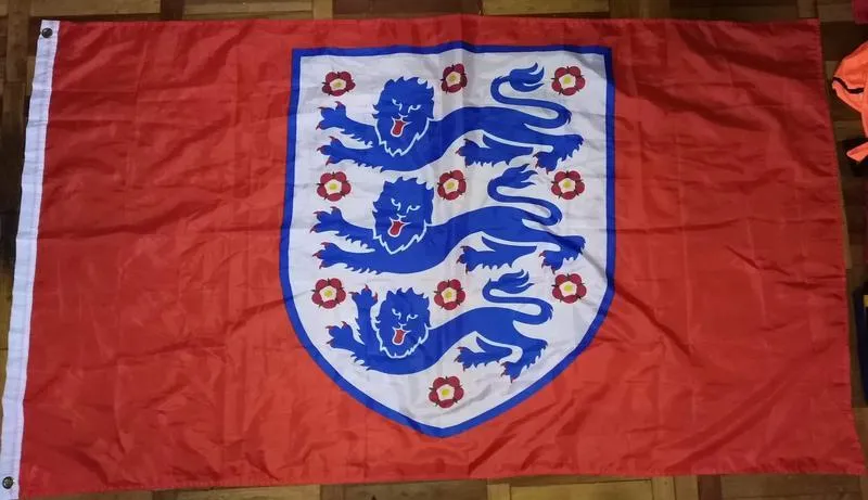 Футбольный флаг англии