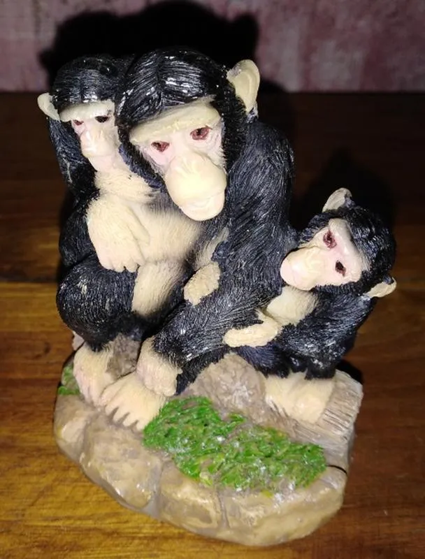 Фигурка обезьянки, англия