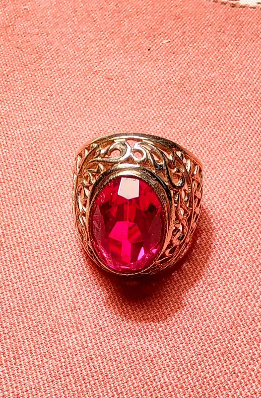 Женское серебряное кольцо с корундом 875° со звездой, СССР