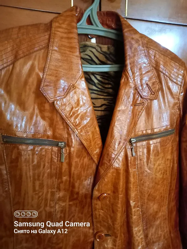 Мужская кожаная куртка б/у размер 50 52