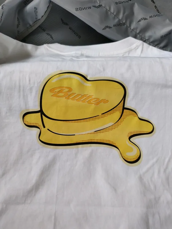 футболка BTS Butter