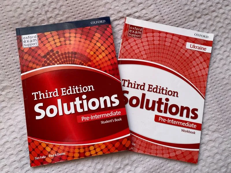 Підручник та робочий зошит Solutions Third Edition Pre-Intermedia