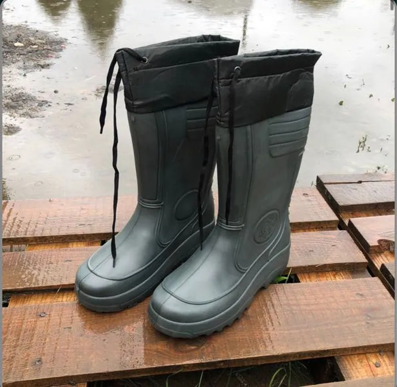 Чоботи гумові високі утеплені з підв’язкою