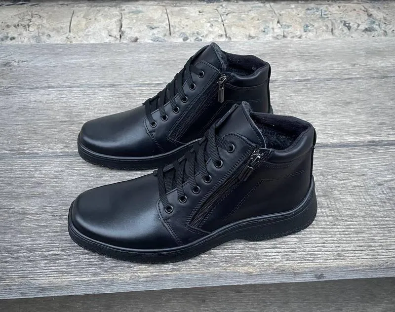 Мужские кожаные зимние ботинки черные