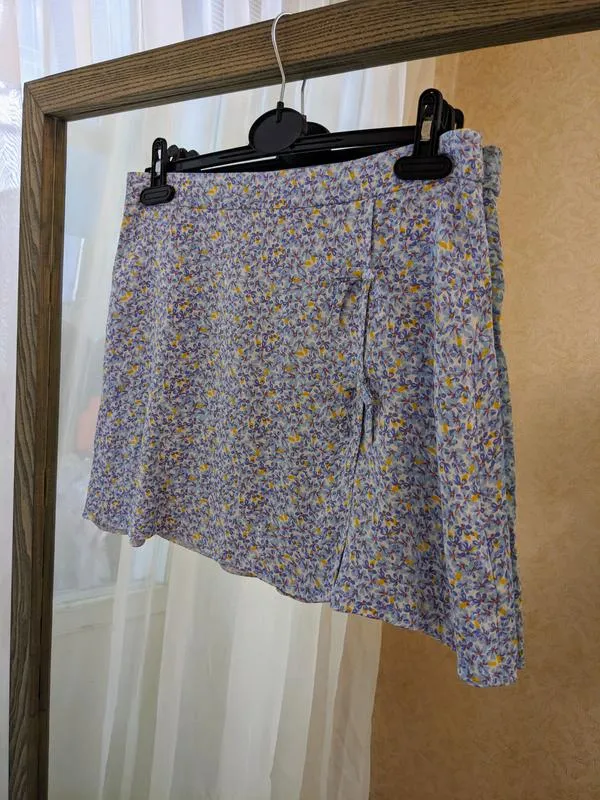 Короткая женская юбка в цветочный принт primark